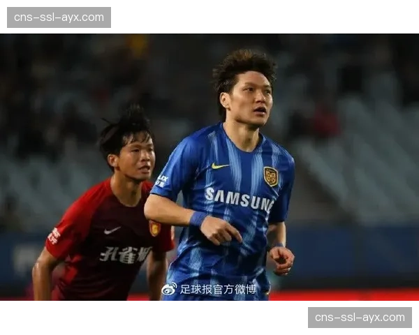 特写：老将汪嵩替补登场，以43岁年龄刷新中超最年长出场纪录